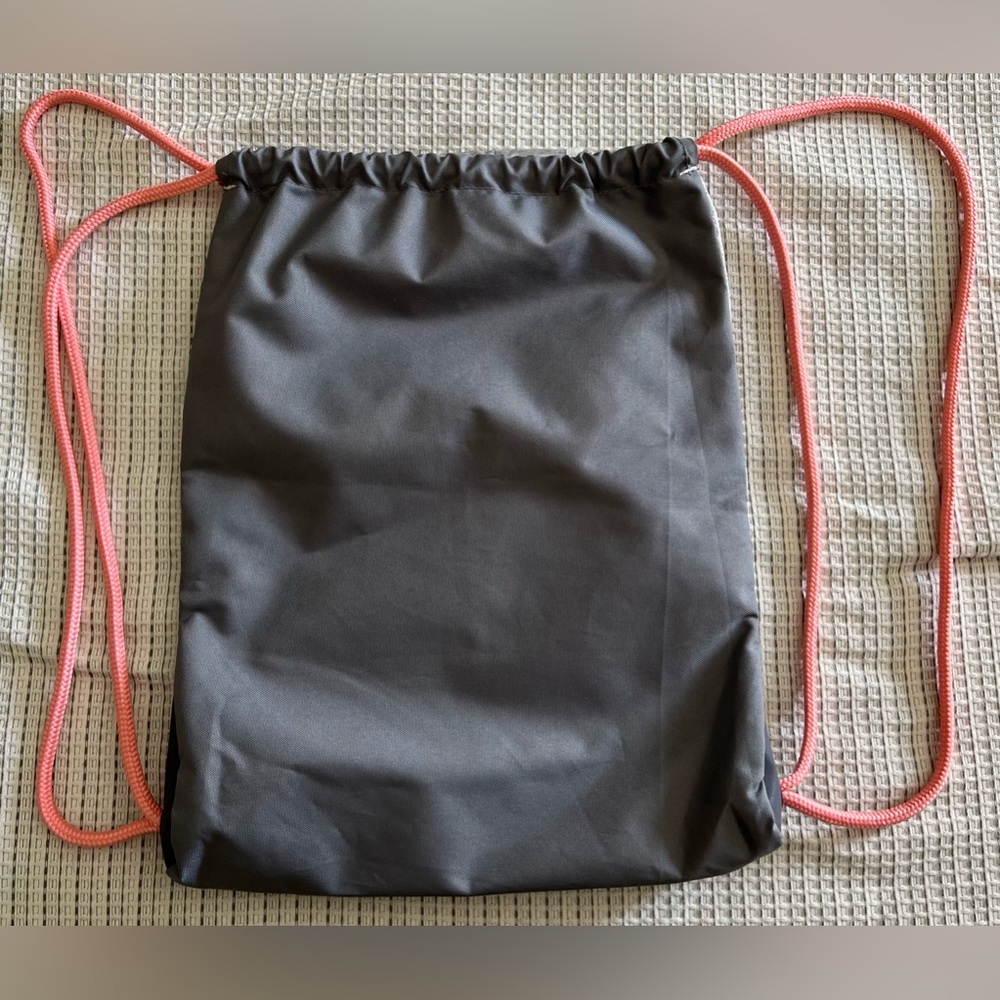 Adidas Drawstring Bag - Picture 3 of 5
